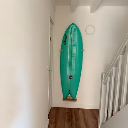 Sunset Embassy Surf House 펜션