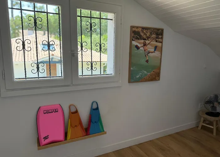 Sunset Embassy Surf House *